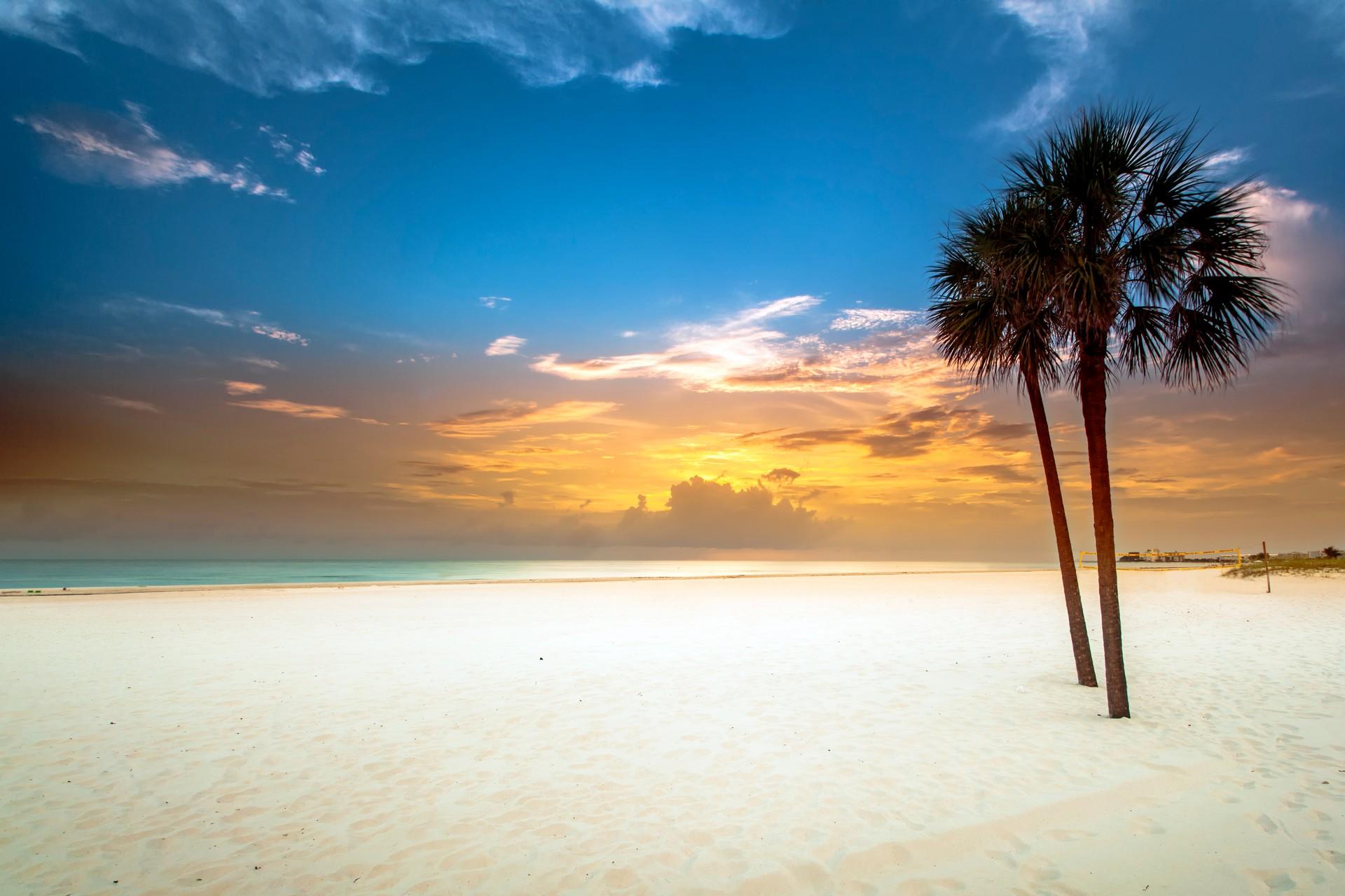 Saint Pete Beach at sunset time