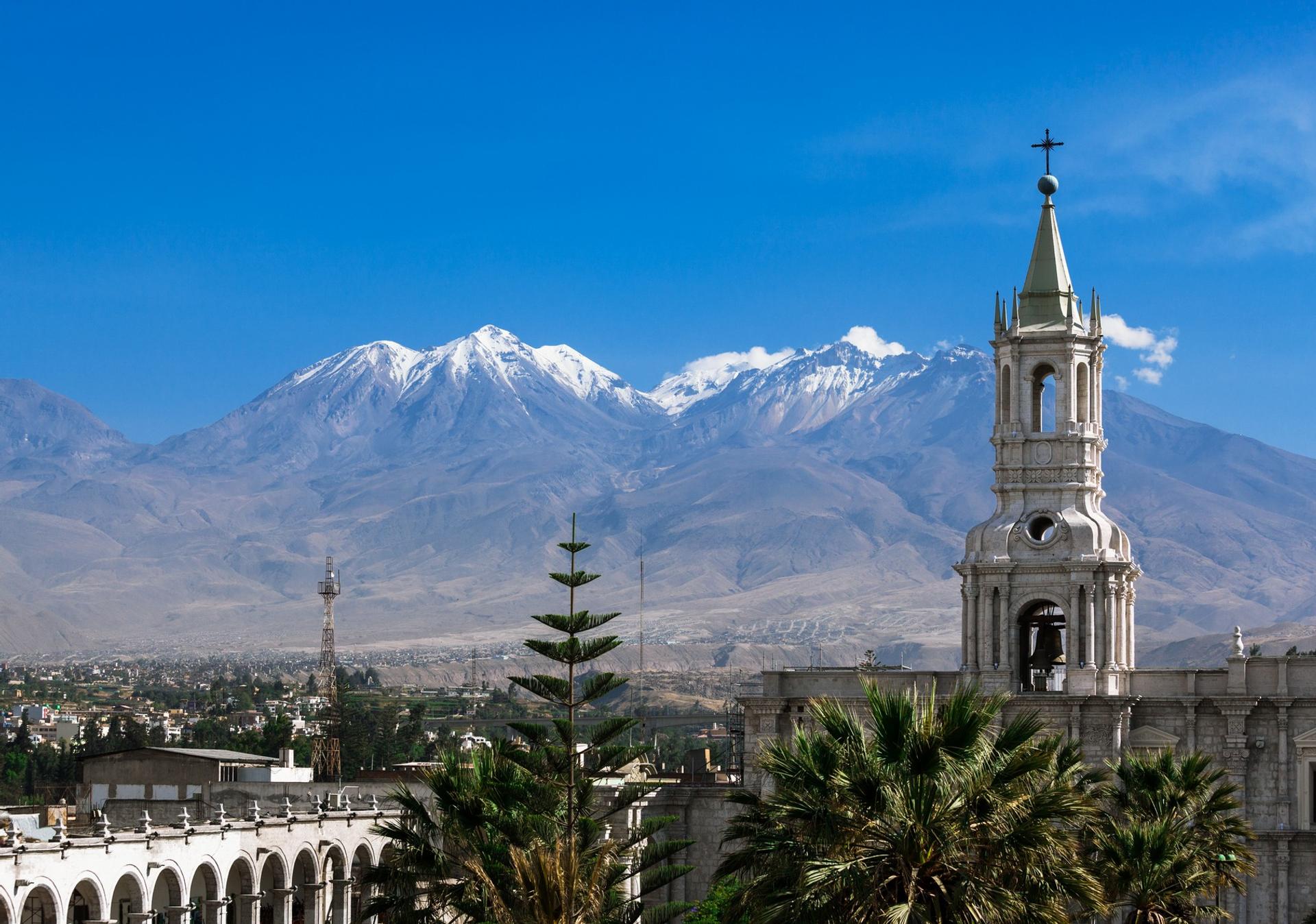 Architecture in Arequipa in partly cloudy weather